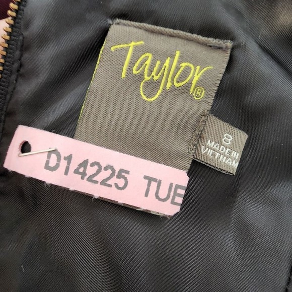 Taylor floral 50s style pleated fit n‎ flare dress size 8 - Picture 7 of 9